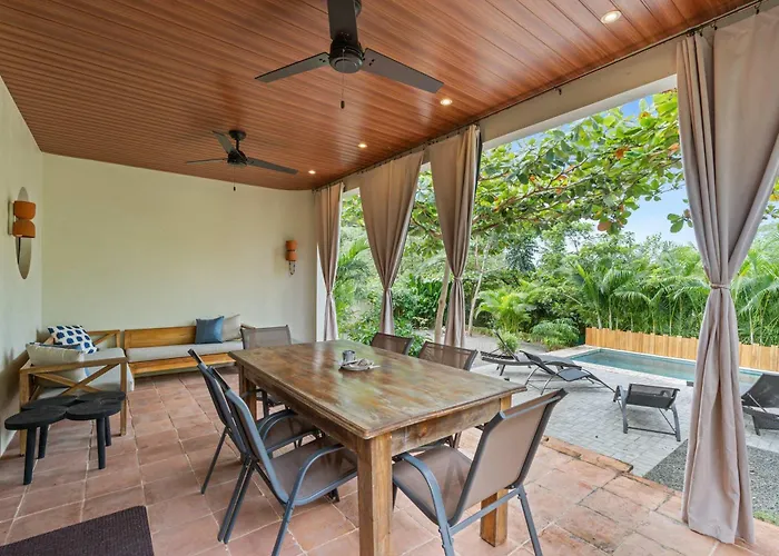 4 Bd Tranquil Villa *