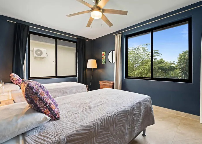 Villa 4 Bd Tranquil Playa Grande